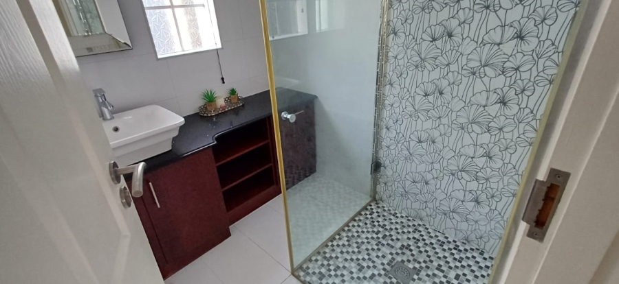 3 Bedroom Property for Sale in Nahoon Valley Park Eastern Cape